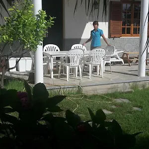 https://via-dei-ginepri.hotelitalianriviera.com